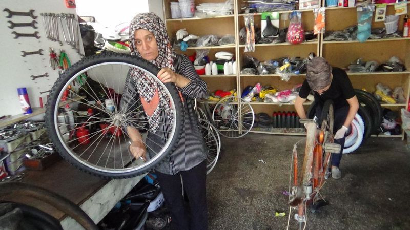 Erkeklere taş çıkartıyorlar! 18 yıldır bu işi yapıyorlar - Resim: 2