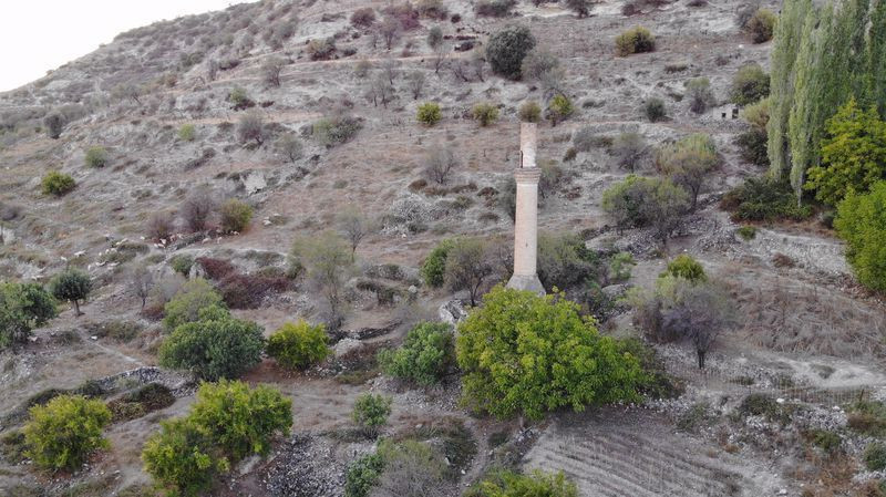 Manisa'da bu köyü herkes terk etti, onlar terk etmedi! Ölümüz de buradan çıkacak - Resim: 3