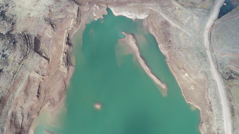 Sivas'ta ürküten görüntü! Sular çekilince ortaya çıktı - Resim: 1