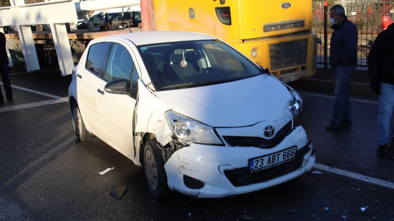 Elazığ'da kaza kazaya neden oldu! 18 araç birbirine girdi - Resim: 4