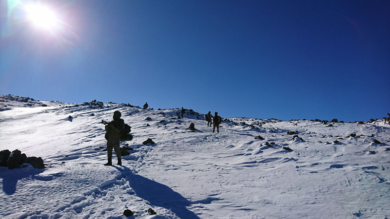 PKK'nın inlerini dağıttılar görüntüler az önce geldi - Resim: 2