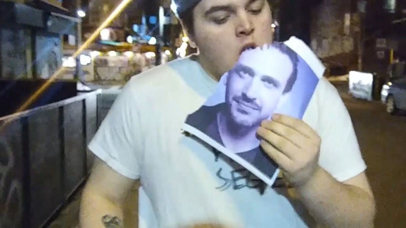 Her gün o fotoğrafı yiyor durmazsa ölecek  - Resim: 2