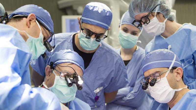 Yüzü parçalanmıştı şimdiki haline bakın - Resim: 3