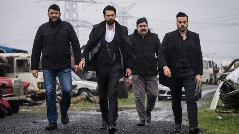 Show TV'nin sevilen dizisi yayından kaldırılıyor şok! - Resim: 4