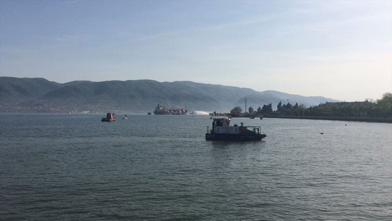 Kocaeli Körfezi'nde LPG tankeri yangın ilk görüntüler - Resim: 1
