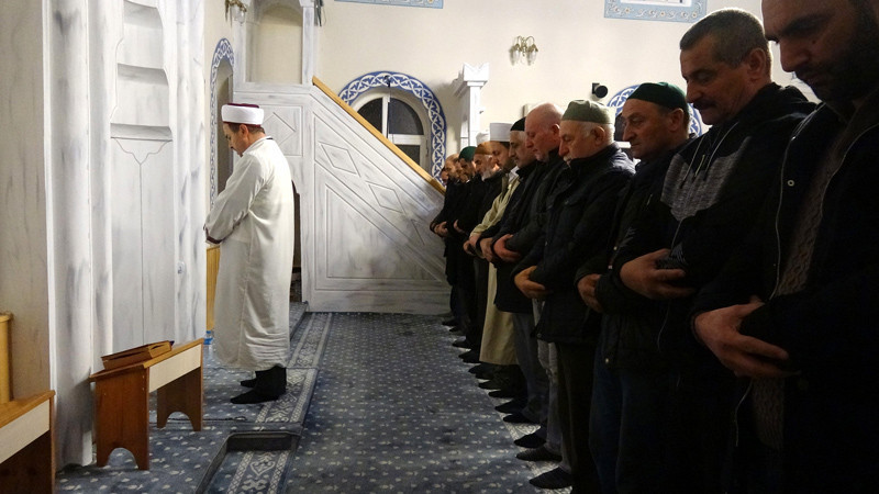 Trabzon'da cami imamı çözümü buldu cemaati ikiye katladı - Resim: 1