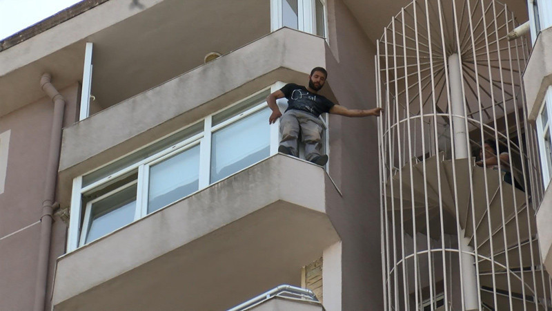 Beylikdüzü'nde akılalmaz olay dürbünle izlediler - Resim: 1