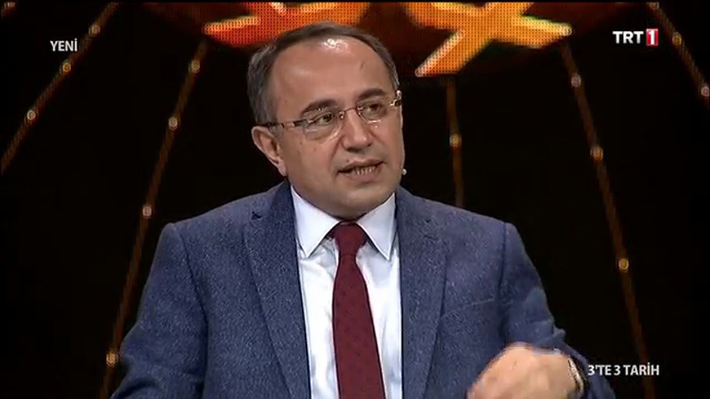 3'te 3 Tarih'te Engin Altan Düzyatan yarışmacıya böyle yüklendi - Resim: 4