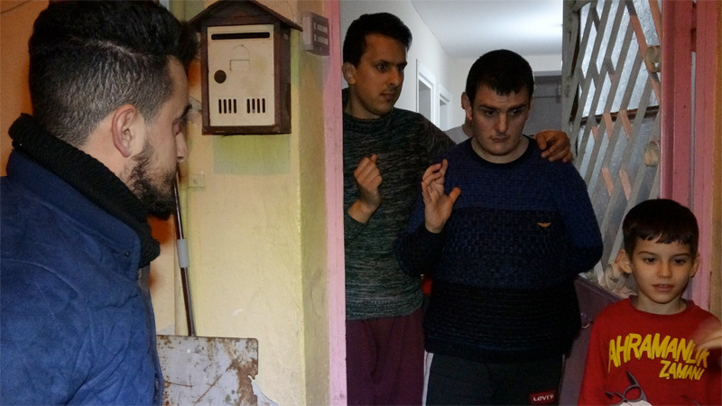 Mavi balina oynadı sokağa çıkıp böyle bağırdı polise her şeyi anlattı - Resim: 1