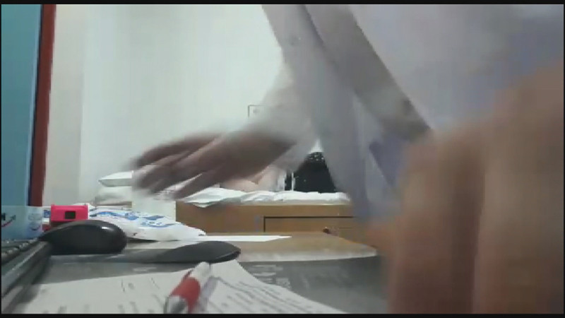 Doktor meme muayenesinde gizlice çekip paylaştı skandal görüntüler - Resim: 4