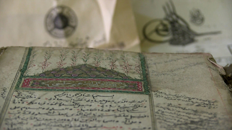 Konya'da dedelerinden kalan sandıktan öyle eserler çıktı ki - Resim: 3