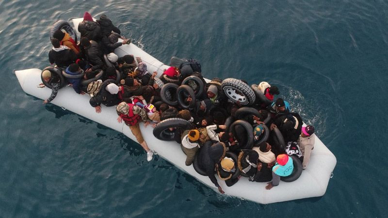 Eksi 5 derecede lastik botta hayatta kalma savaşı Midilli'ye akın sürüyor - Resim: 4