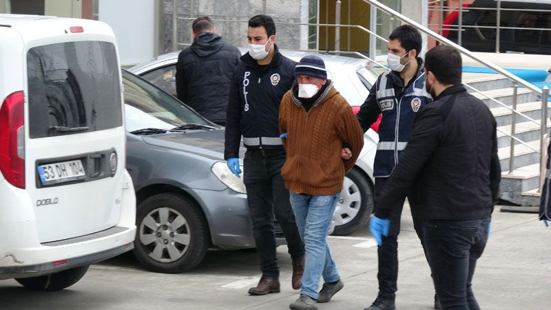 Rize'de eski eşini sokak ortasında öldüren kocanın medya paylaşımı dikkat çekti - Resim: 1