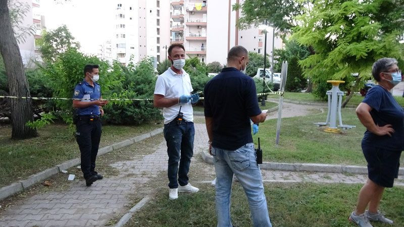 Antalya'da koronavirüste en çok korkulan oldu parkta otururken öldü - Resim: 2