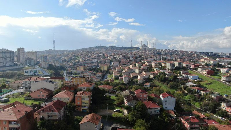 Ümraniye'de riskli ilan edilen mahalle sakinleri diken üstünde tedirginiz - Resim: 1