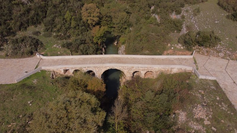 Kocaeli'de bu köprüyü görenler şaşkınlıklarını gizleyemiyor! Bakın kaç yıllık - Resim: 1