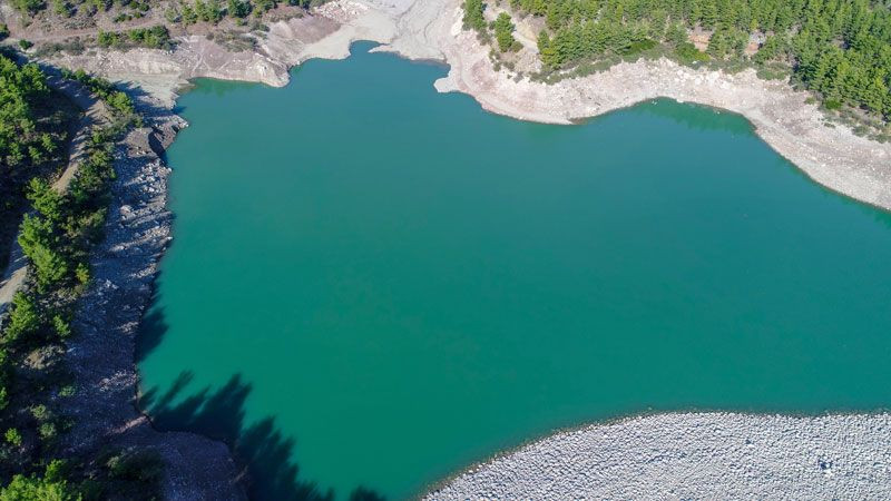 Doyran Göleti'nde sular çekilince ortaya çıktı tepki çeken görüntüler - Resim: 2