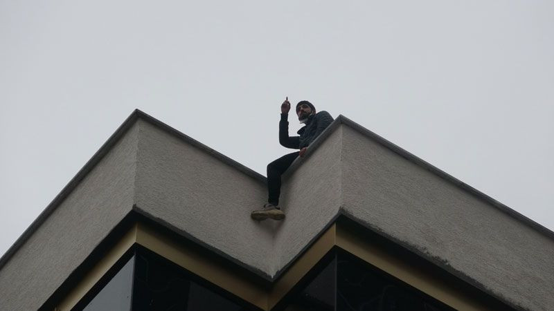 İstanbul Kartal'da pes dedirten olay! Eşine telefondan canlı izletti - Resim: 1