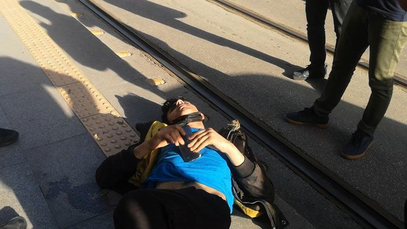 Bursa'da kamyon çarptı yerde 'telefonum gitti ağabey mahvolmuş' diye feryat etti - Resim: 4