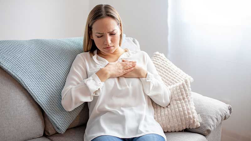 Kalp krizi belirtileri nelerdir? Göğüste rahatsız edici bir baskı varsa... - Resim: 3
