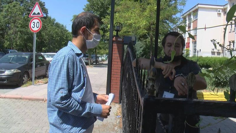 Gaziantep'te elinde topuklu ayakkabısı yalın ayak sınava koştu saniyeler kala... - Resim: 1