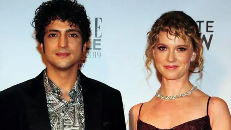 Karnı burnunda poz verdi! Taner Ölmez Ece Çeşmioğlu çifti bebeklerinin ismini açıkladı - Resim: 2