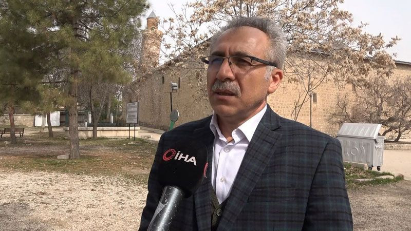 Elazığ'da 867 yıllık eğri minare 3 büyük depremi atlattı sırrı çözüldü - Resim: 1