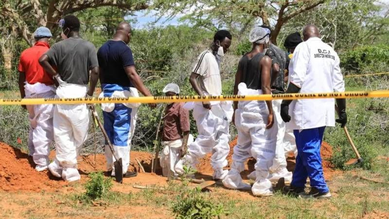 'Açlık Tarikatı' katliam yaptı! Ormanlık alandan 47 kişinin cesedi çıkarıldı çocuklar da var - Resim: 1