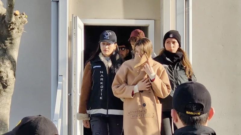 İstanbul'da baskın! Nusret'in kardeşi Özgür Gökçe ve Kısmetse Olur kızı da var - Resim: 3