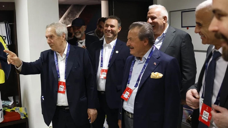 Tarihi geceye Aziz Yıldırım'ın o hareketi damga vurdu: Uğuru tuttu - Resim: 7