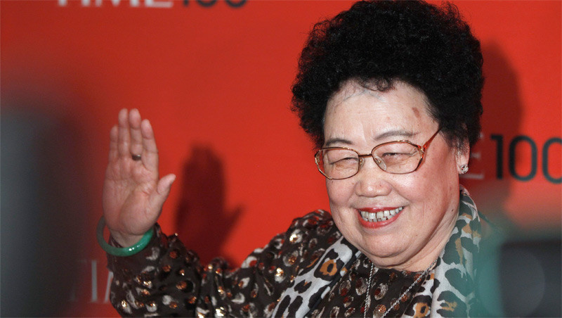 Fakir ailenin kızıydı şimdi dünya onun peşinde - Resim: 4