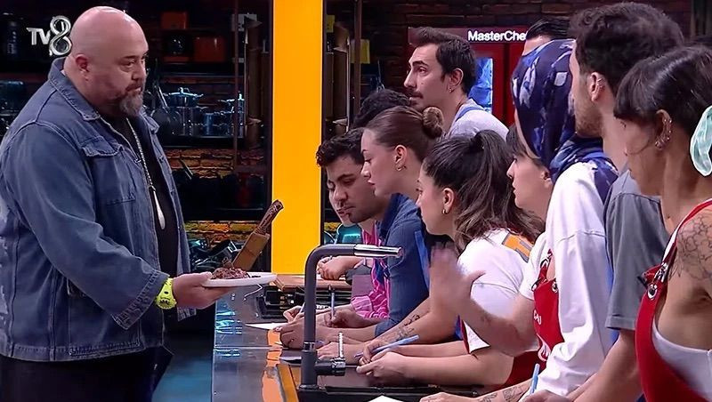 MasterChef sütüdyosunu karıştırmıştı! Çağatay bu kez de kaza geçirdi... - Resim: 2
