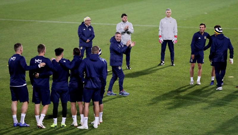 Fenerbahçe'de moraller yerinde: Yanal'ın gözüne girdi! - Resim: 1