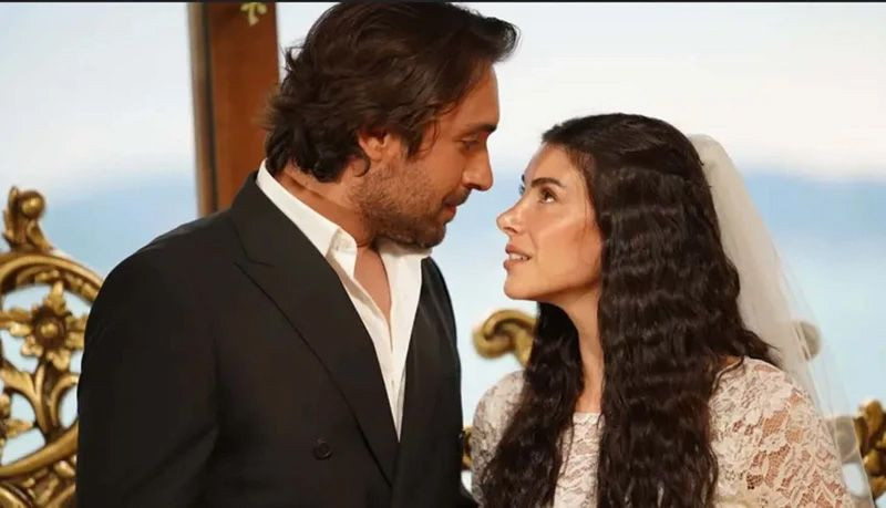 Taşacak Bu Deniz dizisinde şok ayrılık! Ünlü oyuncu kadrodan çıkarıldı böyle isyan etti - Resim: 1