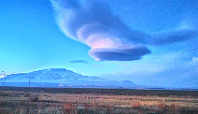 Bitlis'te gökyüzünde sıra dışı görüntü gören cep telefonuna kaydetti - Resim: 4