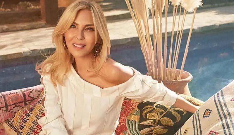 Boğaz manzaralı evinden 'evde kal' çağrısı yapan Arzu Sabancı gündem oldu - Resim: 4