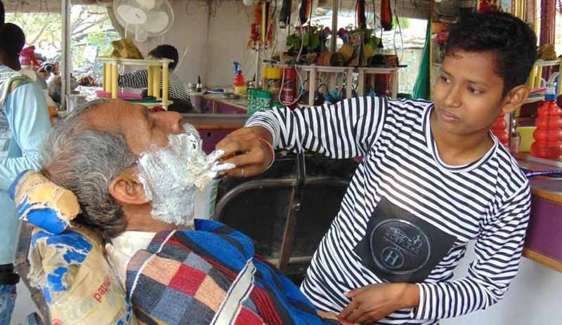 Ekmek parası için 4 yıl boyunca erkek gibi yaşadılar Hindistan’da film gibi hikaye - Resim: 3