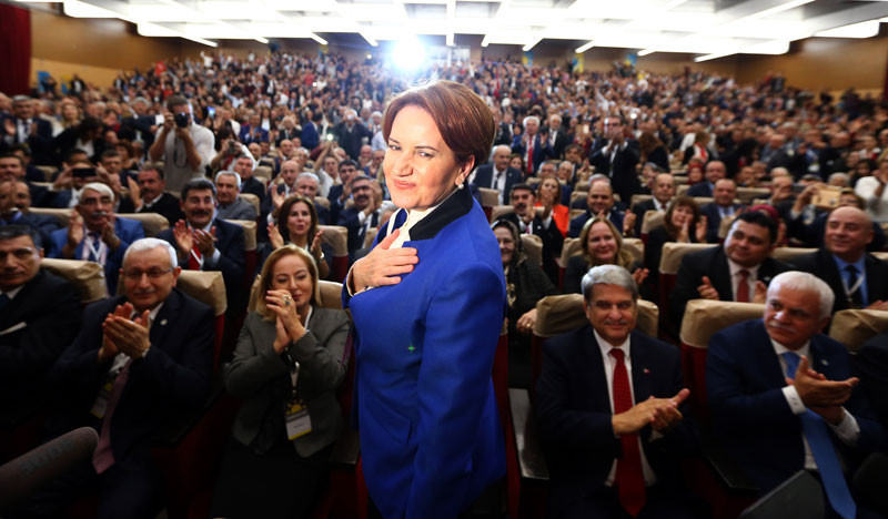 Akşener'in 'İyi Parti' tanıtım toplantısında neler oldu? İşte kare kare o anlar... - Resim: 4