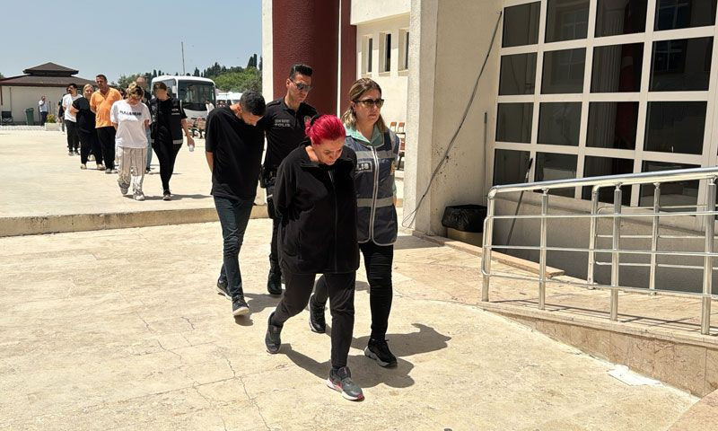 Yaprak Dökümü'nün Ahmet'i Yusuf Atala tutuklandı 10 milyar liralık vurgun - Resim: 3