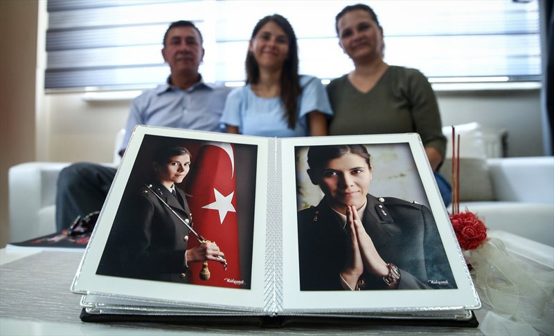 Merve Nayır FETÖ'cü komutanları anlattı baba dayanamadı - Resim: 1