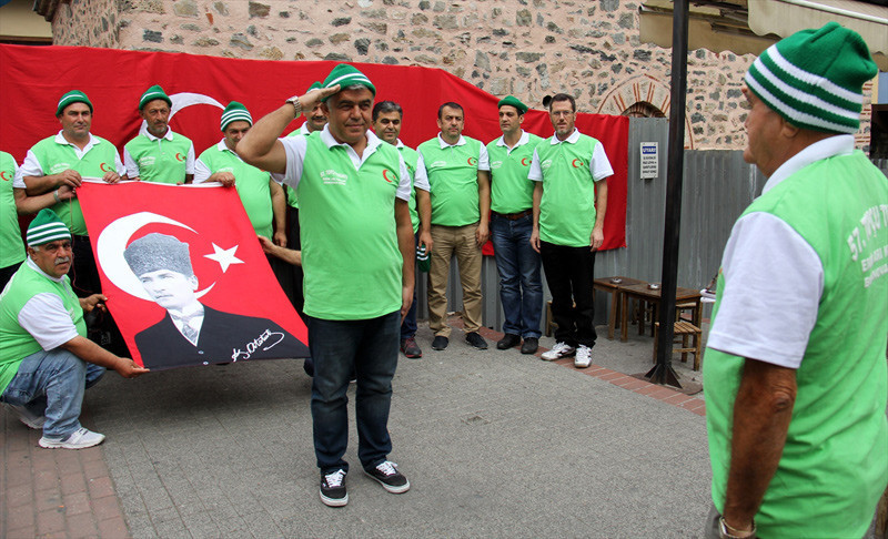 Askerlik arkadaşları 31 yıl sonra tekmil verdi - Resim: 1