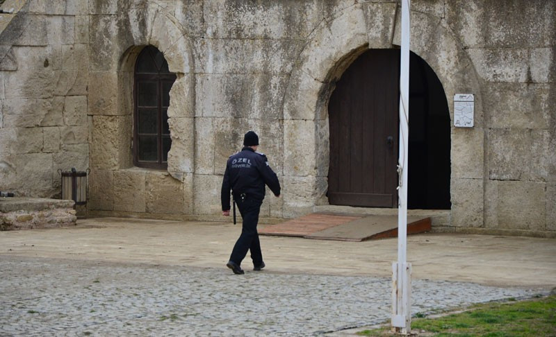 Bu da oldu 102 yıllık tarihi çaldılar! - Resim: 3