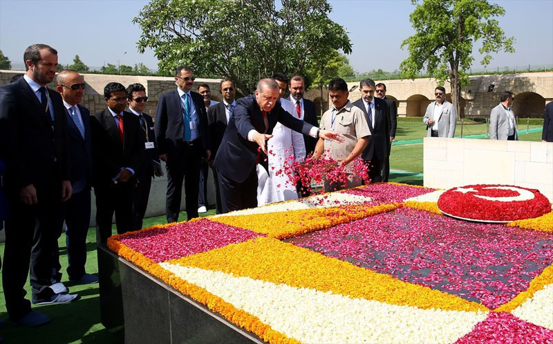 Cumhurbaşkanı Erdoğan Hindistan'da ilk orayı ziyaret etti - Resim: 1