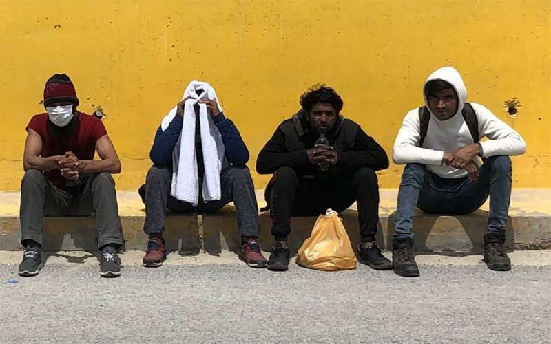 Bursa’da polisi şaşkına çeviren olay! İstanbul’a yürürken yakalandılar - Resim: 1