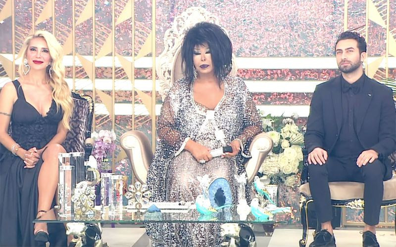 Show TV Kuaförüm Sensin jürisini değişti! Bülent Ersoy tahtla çıktı Işıl Reçber yakalandı - Resim: 1