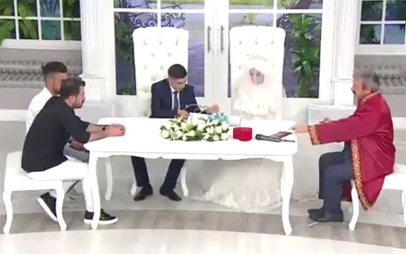 ATV Esra Erol'da Ezgi ve Hüseyin evlendi! Son dakika şoku yaşandı - Resim: 4