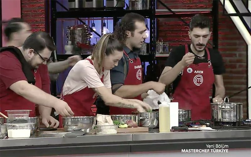 Masterchef'te Mehmet Yalçınkaya ne yaptı? Furkan Yalçın ağlayarak stüdyodan kaçtı - Resim: 1