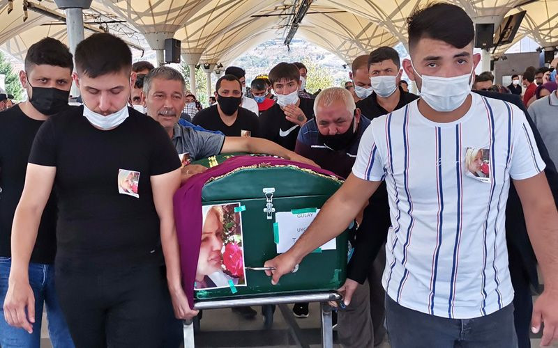 Ümitcan Uygun'un annesini erkekle gördü Müge Anlı Tatlı Sert'te tanık konuştu - Resim: 3