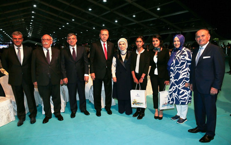 Erdoğan ve Gül'ü buluşturan davet yan yana oturdular! - Resim: 3