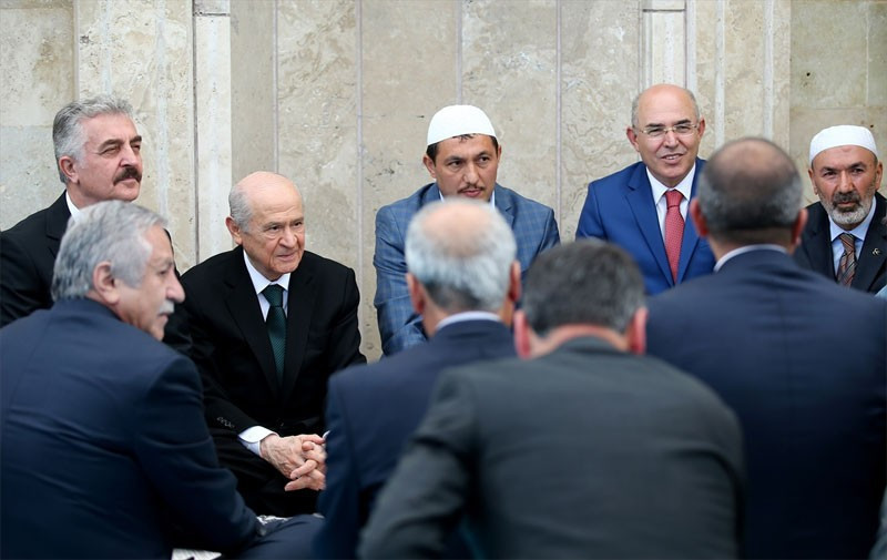 Devlet Bahçeli Ülkücü şehitleri unutmadı - Resim: 4